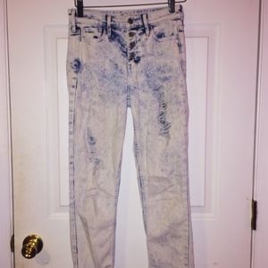 Ripped Skinny Jeans